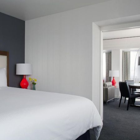 טקומה Hotel Murano מראה חיצוני תמונה A suite at the Hotel Commonwealth