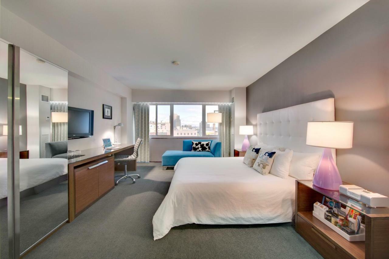 טקומה Hotel Murano מראה חיצוני תמונה A room at the Hotel Commonwealth